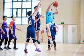 Relevo：法蒂正经历在巴萨的最艰难时刻，他将在夏天做出决定